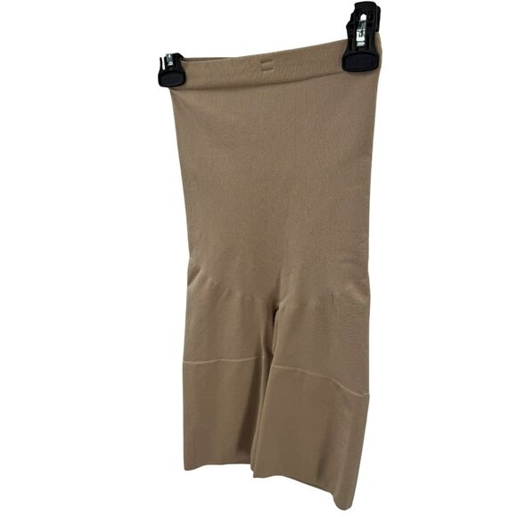 Spanx OnCore High-Waisted Mid-Thigh Shorts Womens Size S Beige Nylon Spandex - Picture 1 of 4